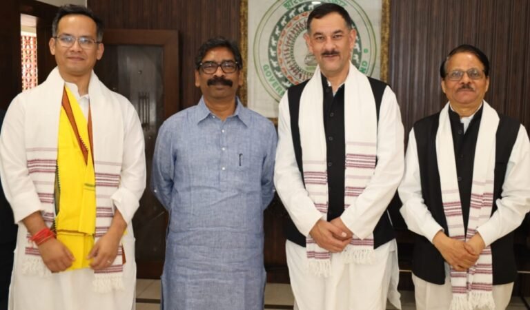 मुख्यमंत्री हेमन्त सोरेन से असम कांग्रेस अध्यक्ष गौरव गोगोई ने की महत्वपूर्ण मुलाकात; असम चुनाव और राजनीतिक मुद्दों पर हुई चर्चा