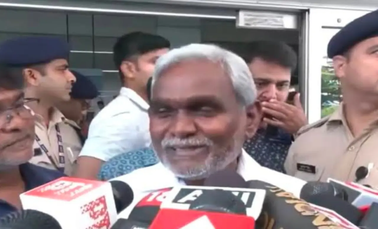 Bokaro : स्टील प्लांट की खाली जमीन पर रैयतों के साथ हल चलाएंगे चम्पाई सोरेन 1 20260404 095716