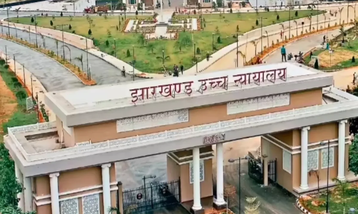 बोकारो: 8 महीने से लापता छात्रा पुष्पा का सुराग नहीं, हाईकोर्ट (high court)सख्त; DGP से मांगा जवाब 44 20260408 135005