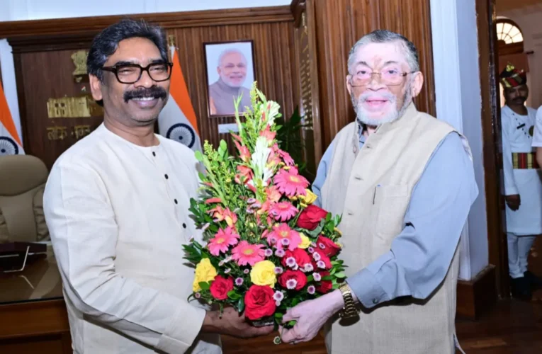 Hemant soren meet governer