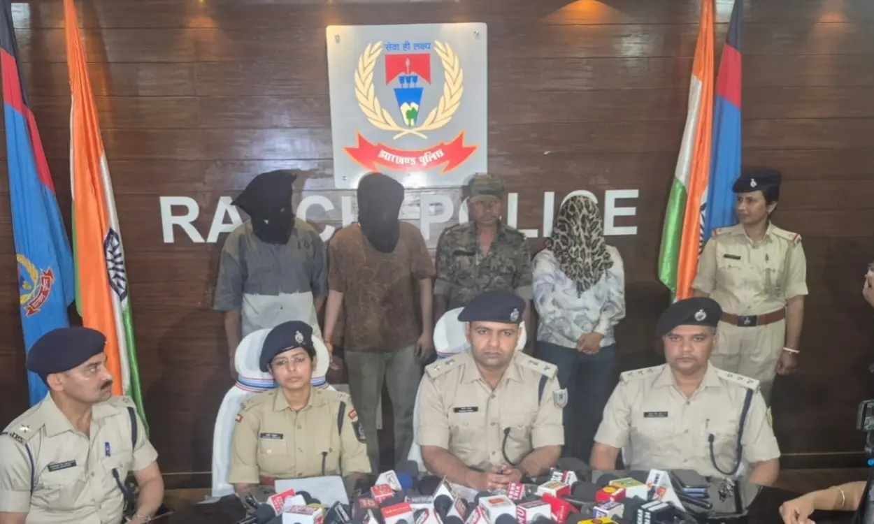 रांची पुलिस का बड़ा एक्शन: लालपुर कांड के आरोपी बंगाल भागने के क्रम में गिरफ्तार, एक महिला भी धराई 2 Ranchi Police, Lalpur Police Station, Arrest, Crime News Ranchi.