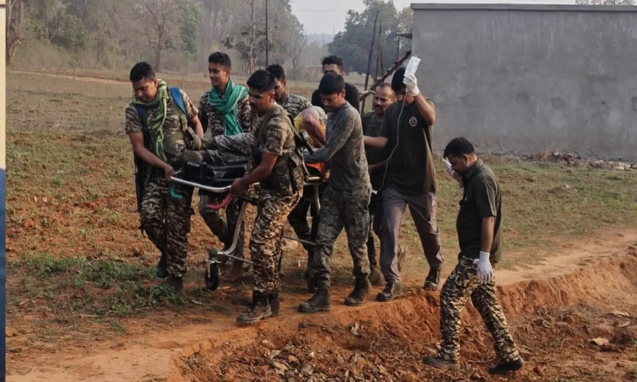 झारखंड के सारंडा में सुरक्षाबलों और नक्सलियों के बीच भीषण मुठभेड़, 4 जवान घायल; नक्सलियों के मारे जाने की भी खबर 1 Saranda Encounter, Jharkhand Naxal News, Misir Besra, West Singhbhum Encounter.