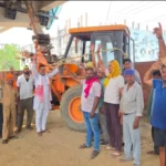 Chaibasa: All-out battle over 'No Entry' demand