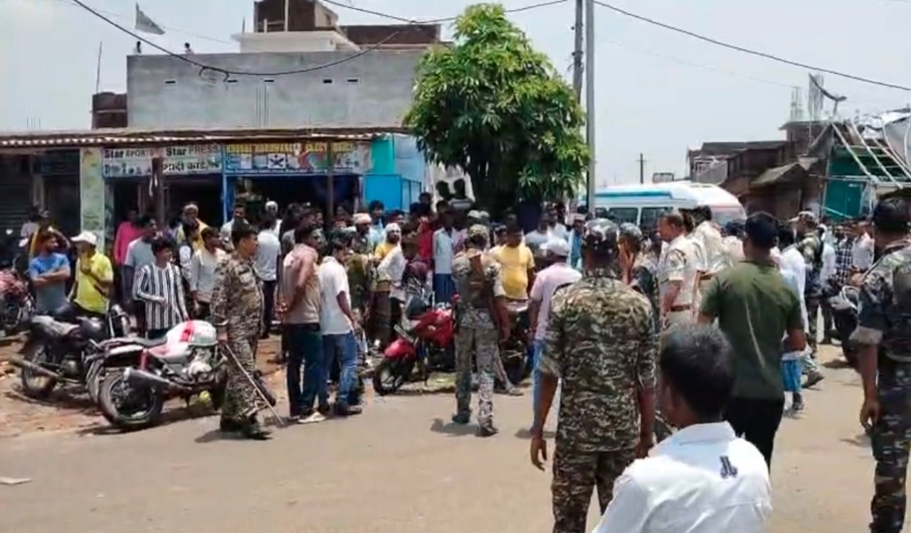 Pickup Van Loaded with Cattle Intercepted in Bokaro