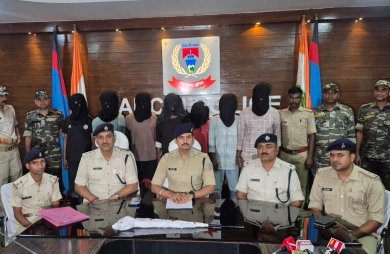 Ranchi Police Rifle Loot  News