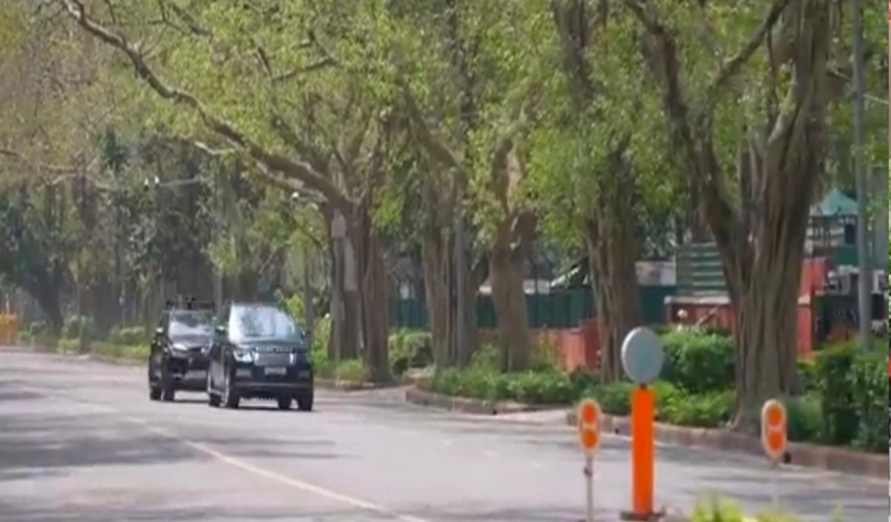 Fuel Crisis: PM Modi Spotted in a Two-Vehicle Convoy