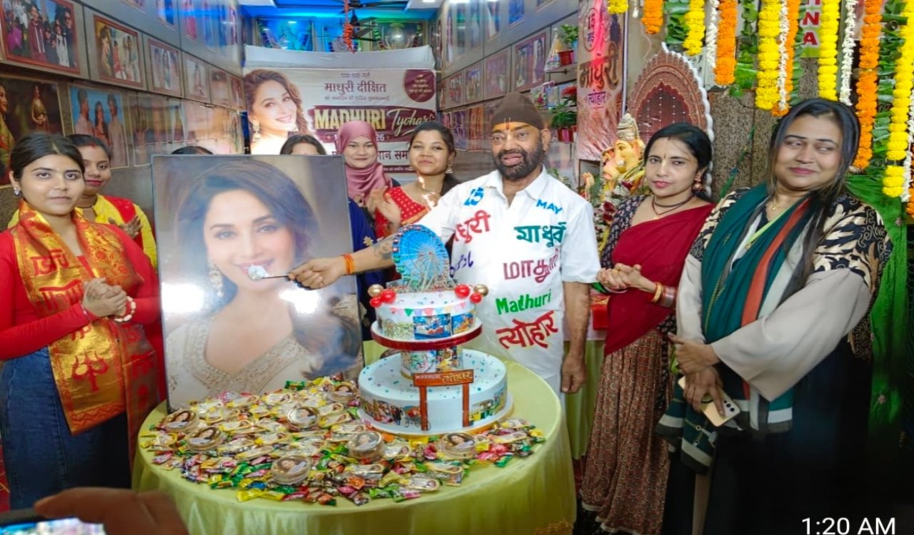 Pappu Sardar celebrated Madhuri Dixit's birthday in Jamshedpur.