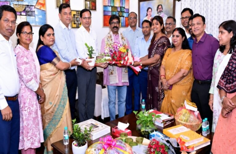 Courtesy meeting of newly promoted Joint Secretaries with Chief Minister Hemant Soren