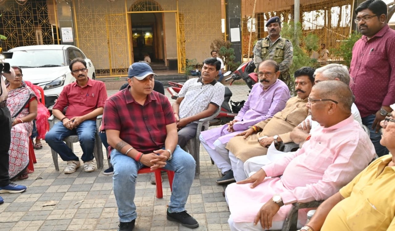 Aditya sahu meet rajiv ranjan family