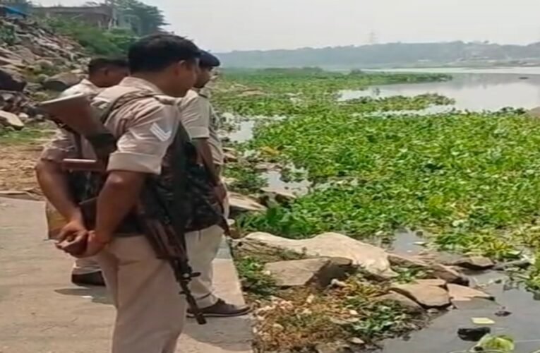jamshedpur-news-body-found-in-swarnarekha-river