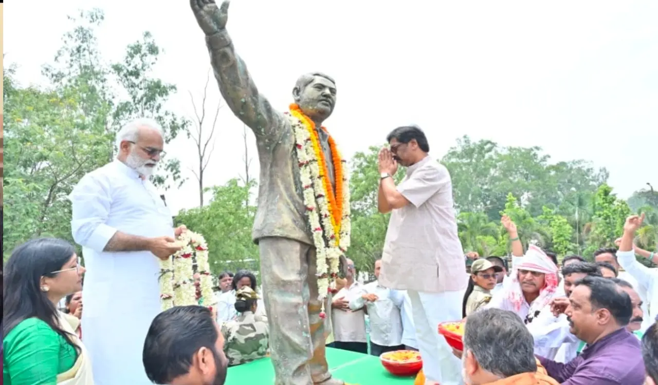 CM Hemant Soren paid a heartfelt tribute to Durga Soren.