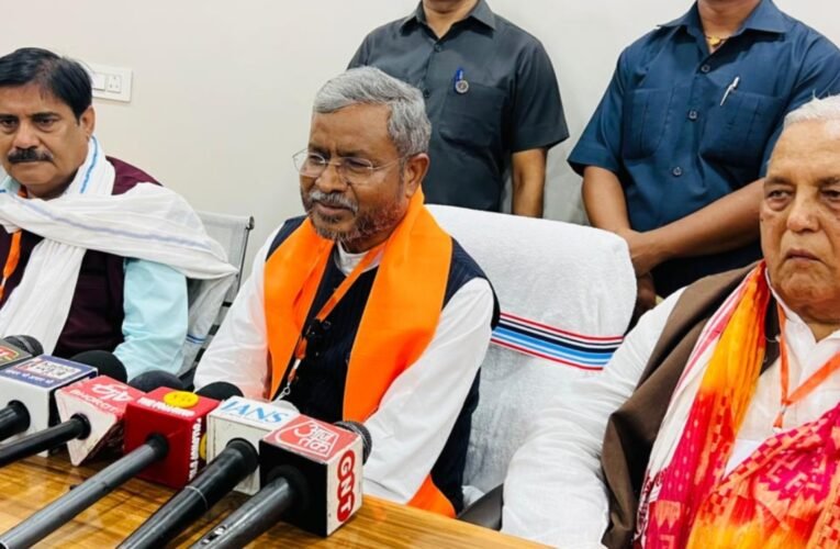 बाबूलाल मरांडी का कांग्रेस पर हमला, कहा — “दुकानदारी बंद होने से हताश है पार्टी”