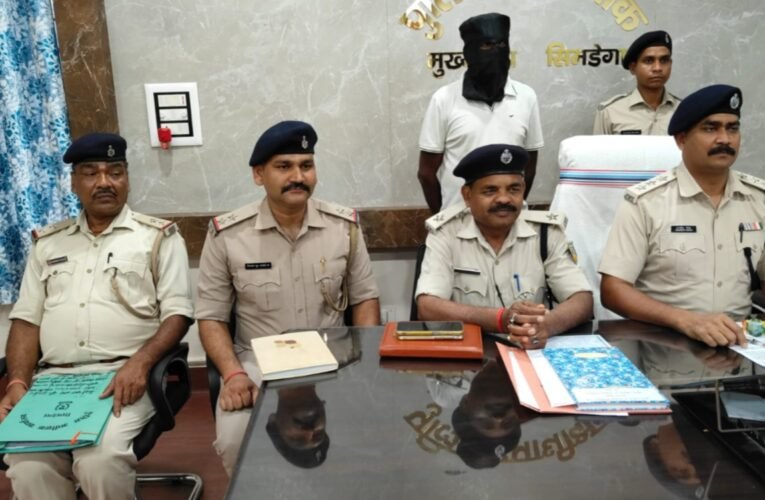Gang leader of bovine cattle smuggling gang arrested, accused nabbed from Ranchi