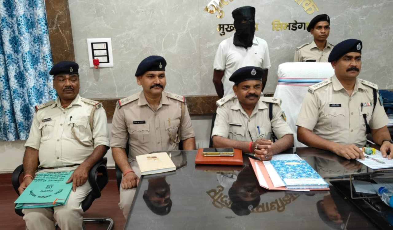Gang leader of bovine cattle smuggling gang arrested, accused nabbed from Ranchi