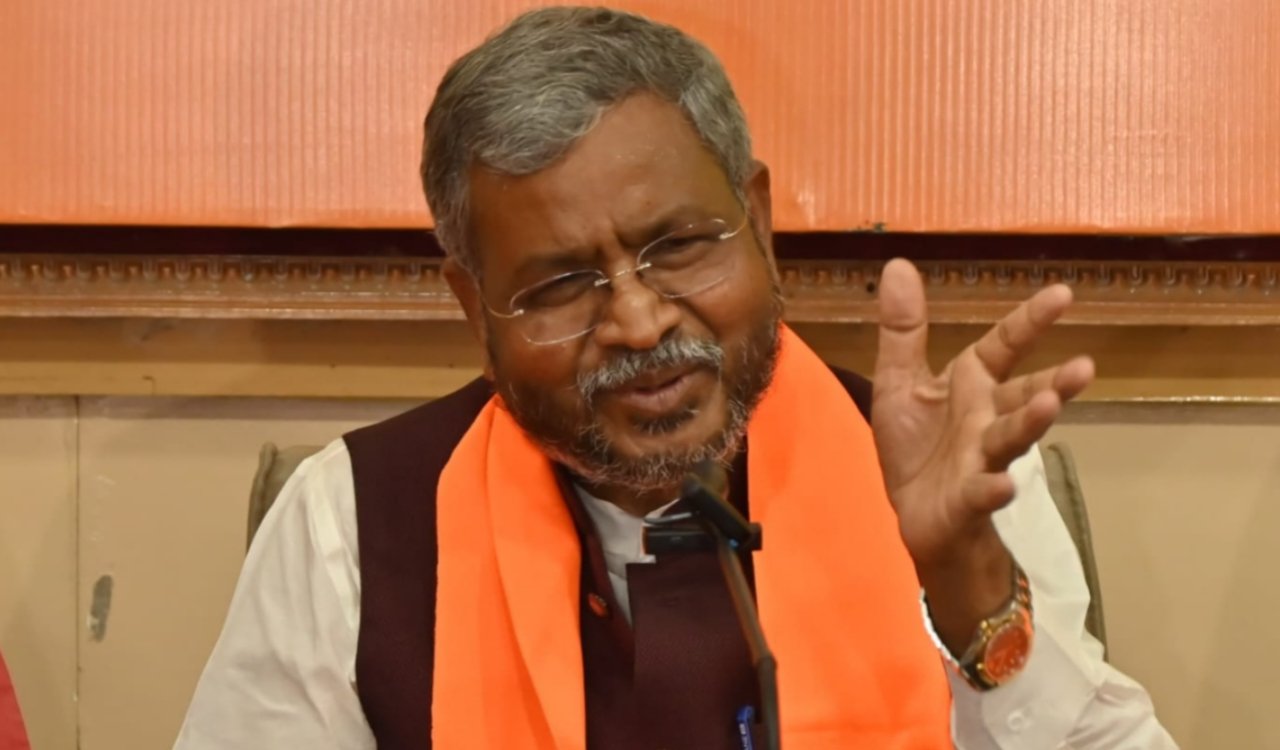 Babulal Marandi attacks health department over scams, demands CBI probe