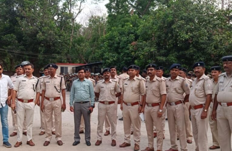 Simdega police on alert for Bakrid, flag march taken out in the city