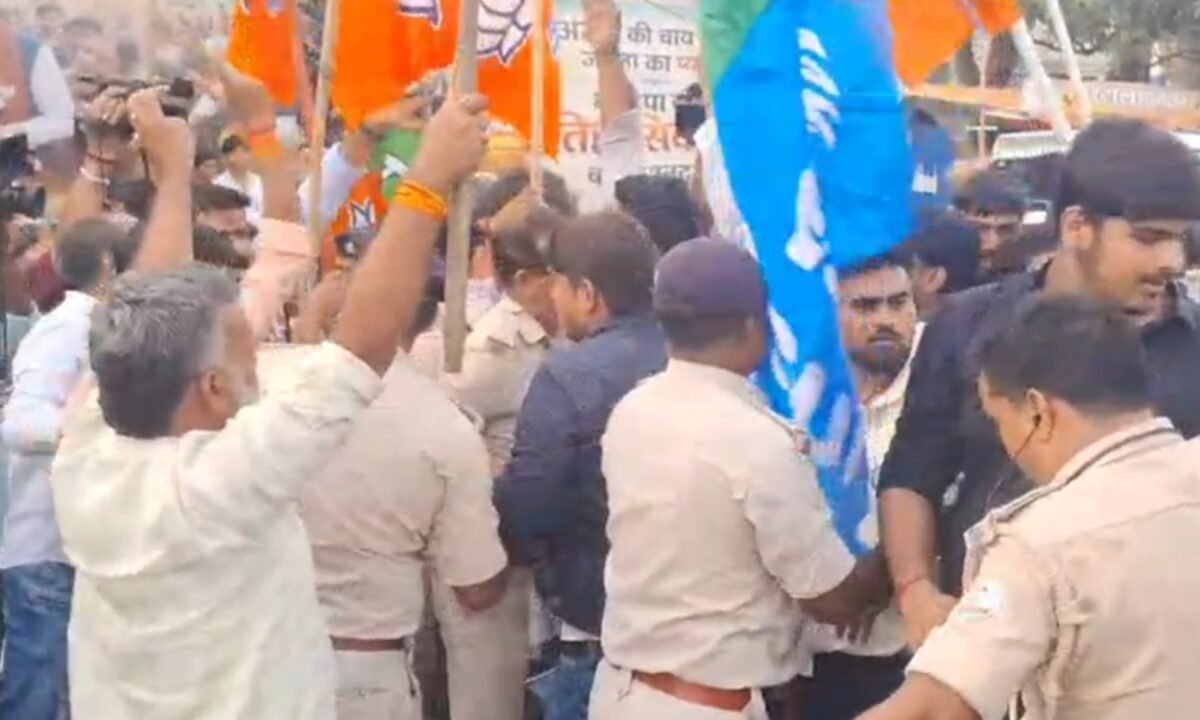 BJP office in Ranchi surrounded over NEET paper leak; NSUI and BJP workers clash