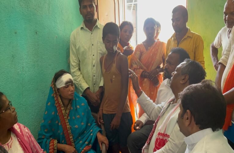 BJP delegation met the victim's family.