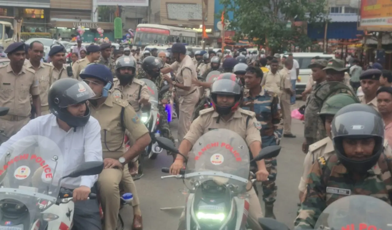 बकरीद को लेकर रांची पुलिस अलर्ट, शहर के कई इलाकों में निकाला गया फ्लैग मार्च