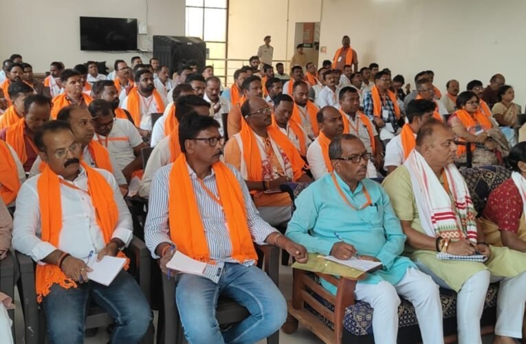BJP training camp calls for taking Modi government's schemes to every household, anger over misbehaviour with journalists