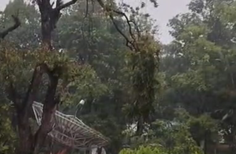 Chances of rain and thundershowers in Ranchi and across Jharkhand today, bringing relief from the heat.