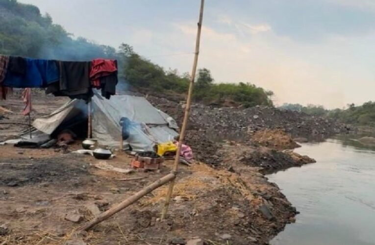 बाघमारा: जमुनिया नदी पर ‘कोयला माफिया’ का साया, ग्राम स्वराज अभियान ने DC से लगाई गुहार