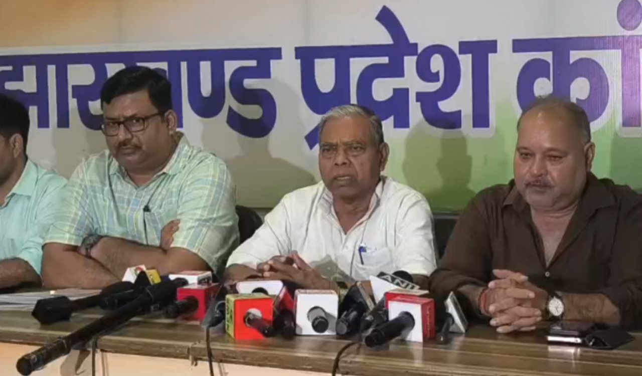 Jharkhand Congress expressed concern over voter list revision, submitted memorandum to Chief Electoral Officer