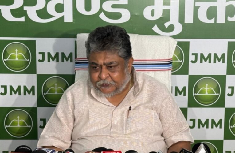 सीबीएसई-एनटीए परीक्षा प्रणाली पर उठे सवाल, शिक्षा मंत्री की बर्खास्तगी की मांग