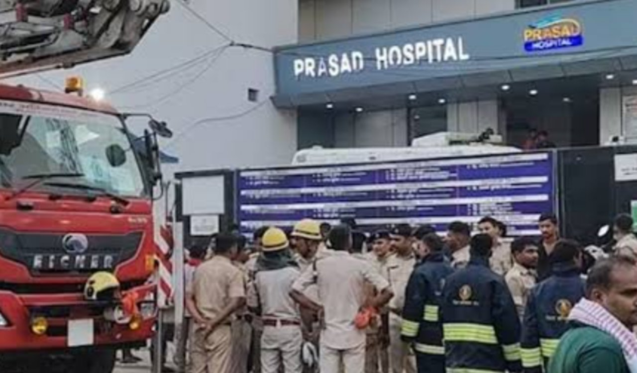 A massive fire broke out in the ICU of a hospital in Muzaffarpur, Bihar, killing three patients; staff accused of abandoning patients and fleeing.