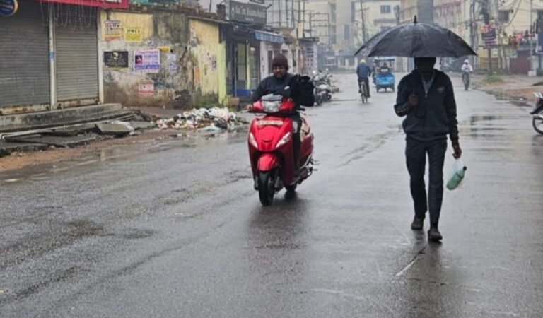 रांची सहित पूरे झारखंड में आज का मौसम: गर्मी के साथ आंशिक रूप से बादल छाए रहेंगे, गरज-चमक के साथ बारिश की संभावना