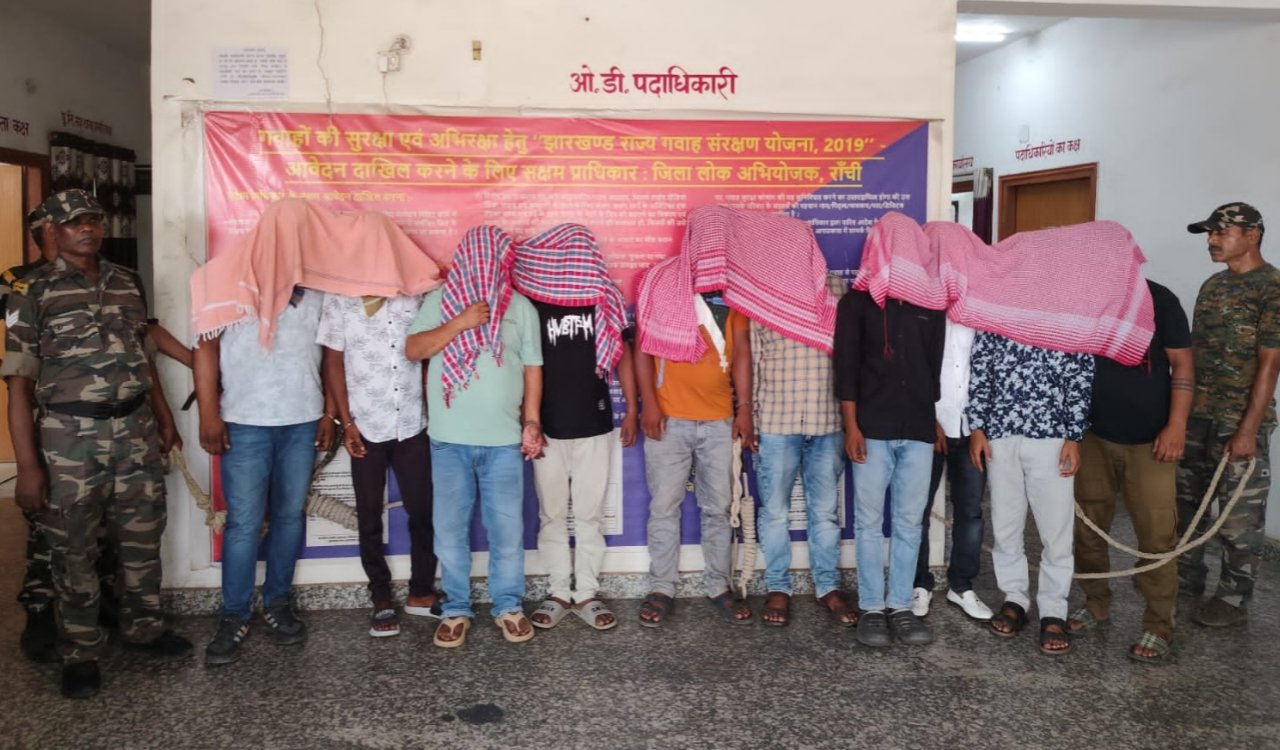 Police raid gambling den in Ranchi, 10 gamblers arrested, Rs 53,000 recovered
