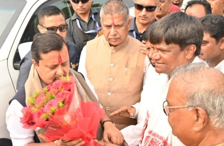 BJP National President Nitin Naveen received a grand welcome in Ramgarh and Bokaro, workers showed enthusiasm