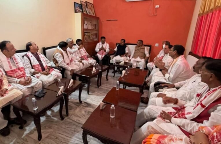 National President Nitin Naveen held cordial dialogue with the workers and provided guidance on organization expansion.