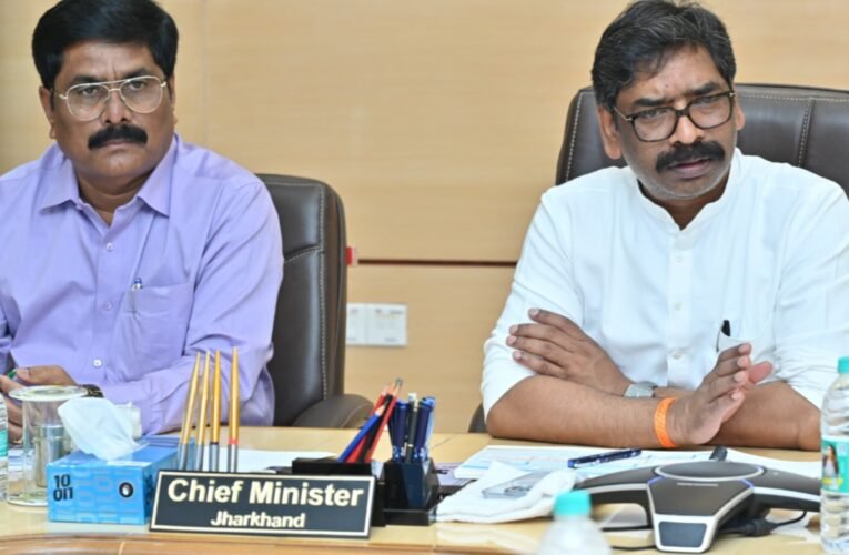 Chief Minister reviews Drinking Water and Sanitation Department, directs to provide pure drinking water to every household