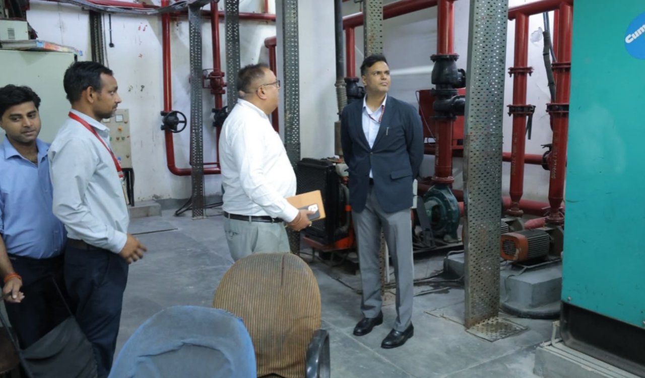 Surprise inspection of Jharkhand Bhawan, Resident Commissioner gave instructions to improve the arrangements