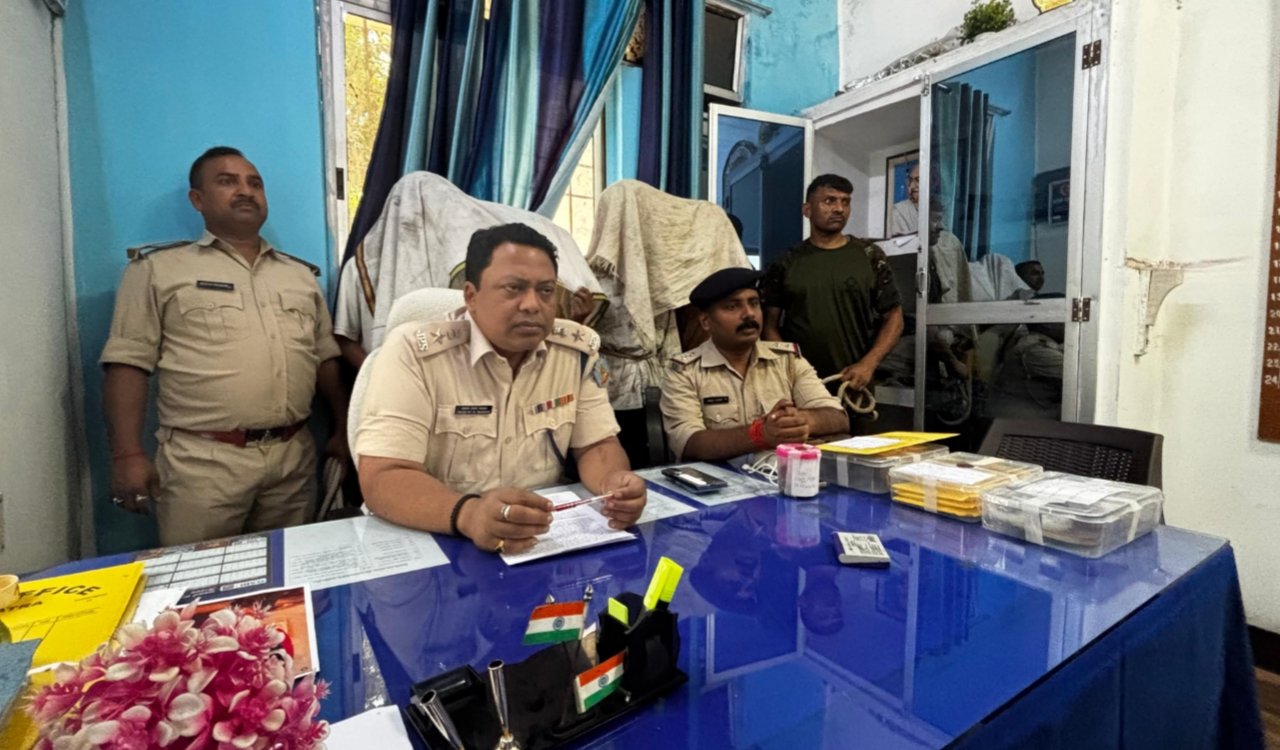 Young woman murdered under the pretext of being taken to the Manda fair; four arrested, including her lover.