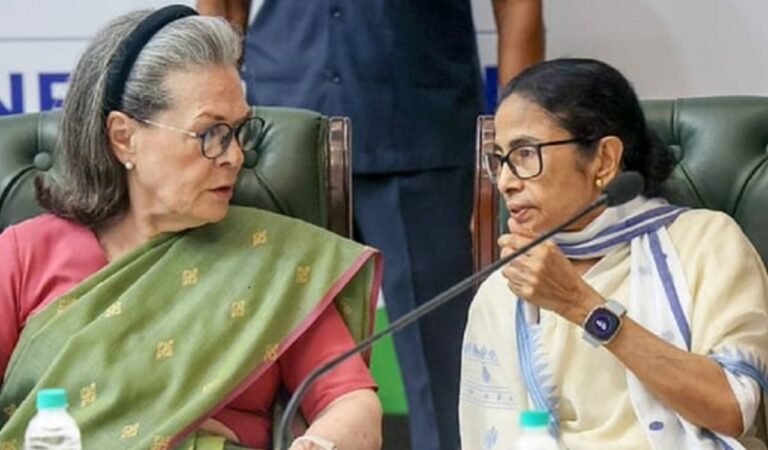टीएमसी में टूट और विलय की अटकलें तेज, सोनिया गांधी के ‘ऑफर’ की चर्चा ने बढ़ाया सियासी तापमान