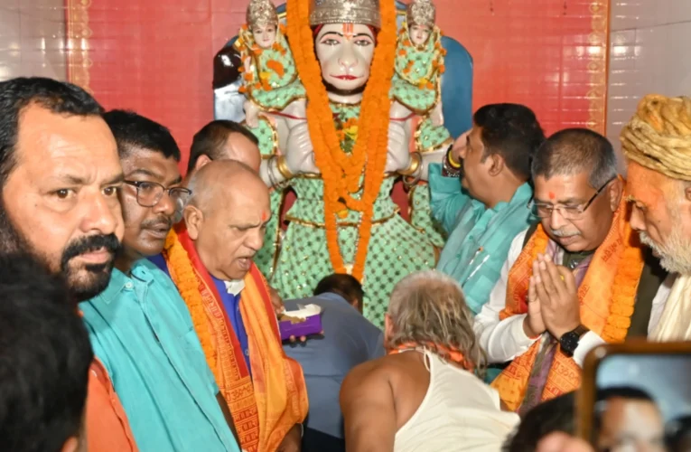 Prime Minister Modi holds the record for the longest-serving elected PM; prayers and celebrations in Jharkhand.