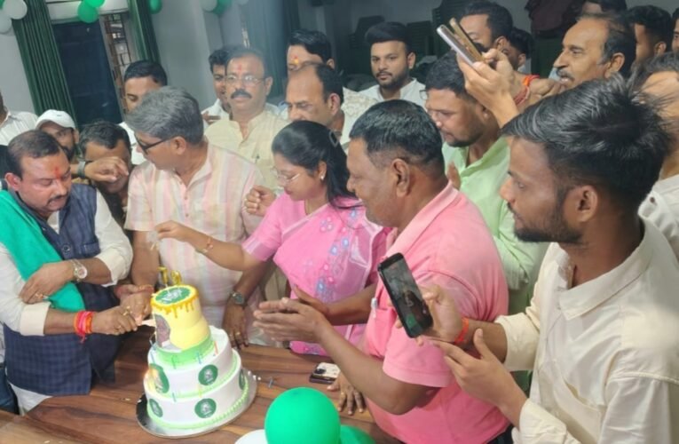 Celebrations held at the RJD office on Lalu Yadav's 79th birthday; a 79-pound cake was cut, and wishes for his long life were conveyed.