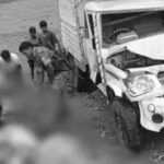 Pickup truck loaded with livestock overturns in Gumla; 3 animals dead, 5 critically injured.
