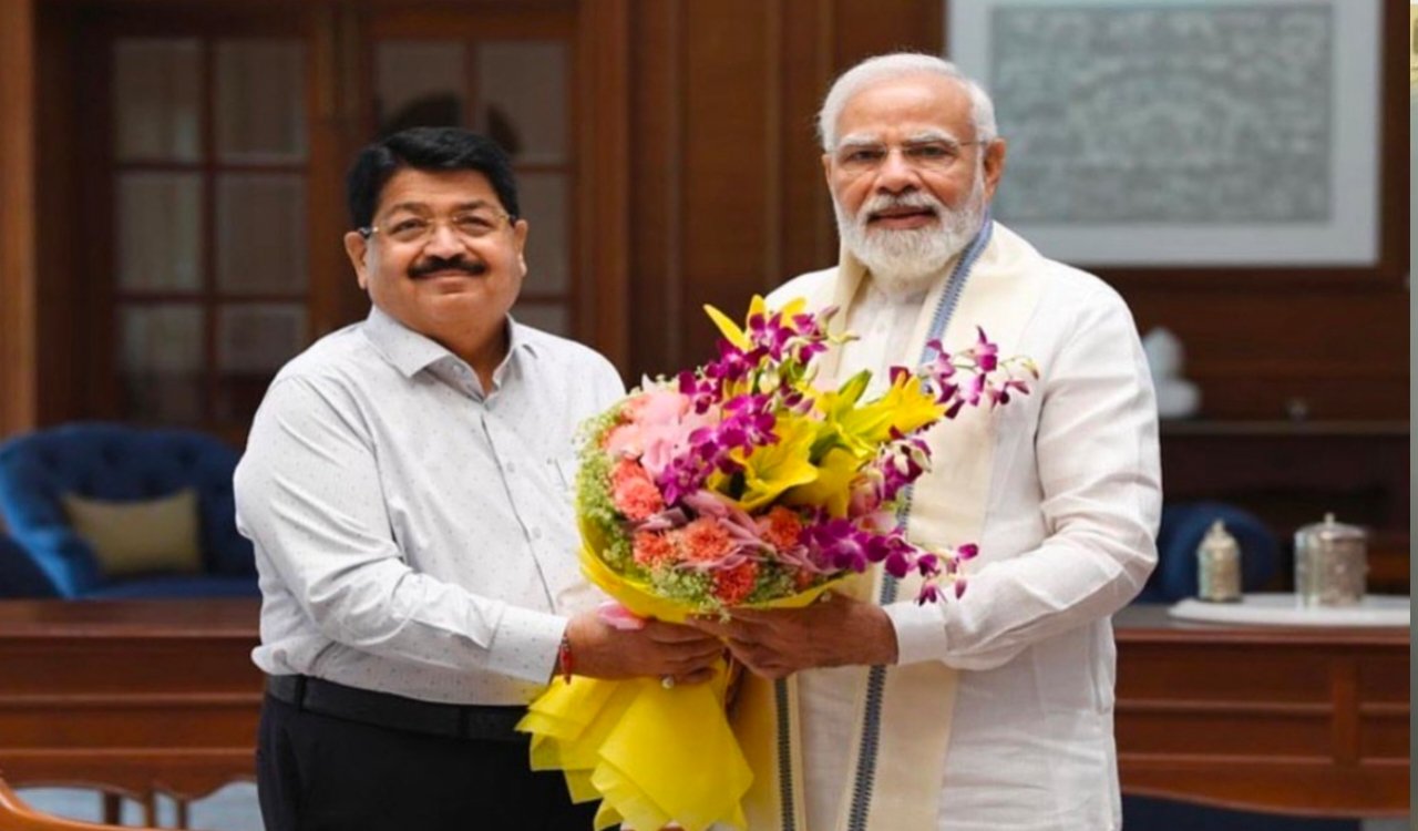 Rajya Sabha candidate Parimal Nathwani congratulated PM Modi.