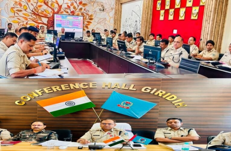 गिरिडीह पुलिस में हड़कंप: काम में कोताही बरतने वाले 3 थानेदारों पर गिरी गाज, एसपी ने मांगा जवाब