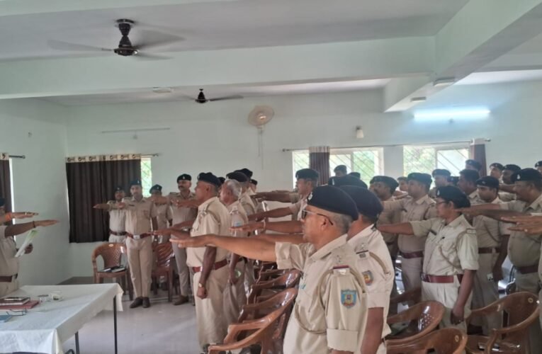 सिमडेगा पुलिस का नशा मुक्ति अभियान तेज, अधिकारियों को दिया गया विशेष प्रशिक्षण