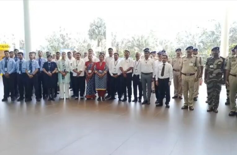 Grand event held at Ranchi Airport on 'Passenger Convenience Day'; passengers received a special welcome.