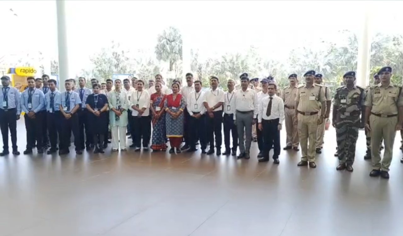 Grand event held at Ranchi Airport on 'Passenger Convenience Day'; passengers received a special welcome.