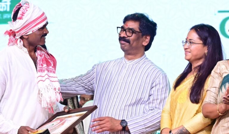 झारखंड कृषि व्यापार मेला-2026 का मुख्यमंत्री ने किया शुभारंभ, किसानों से आधुनिक तकनीक और जल संरक्षण अपनाने की अपील