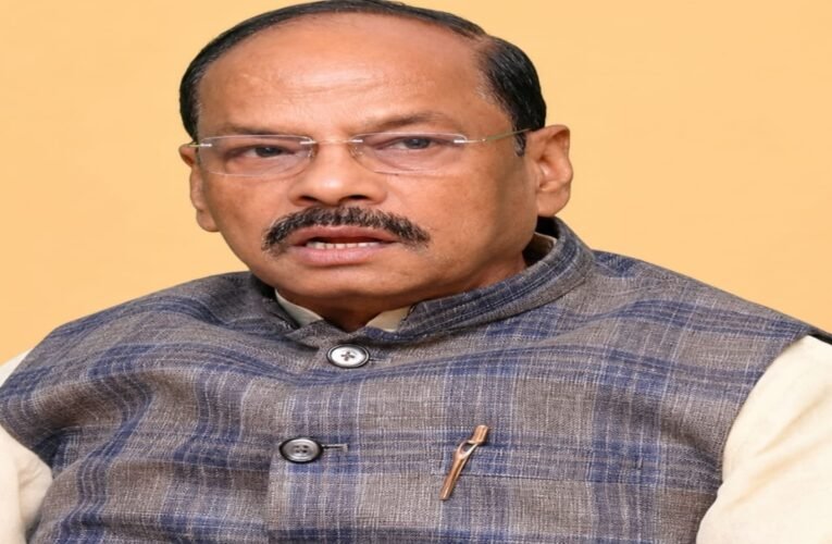 रांची: आरएसएस कार्यालय पर पेट्रोल बम हमले से सनसनी, पूर्व सीएम रघुवर दास ने की SIT जांच की मांग