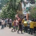 Delivery boy assaulted in Morhabadi; hundreds of workers staged a protest.