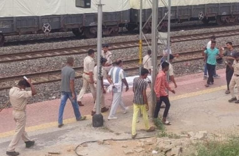 Body of RPF jawan found near Namkum railway station; head severed from torso.