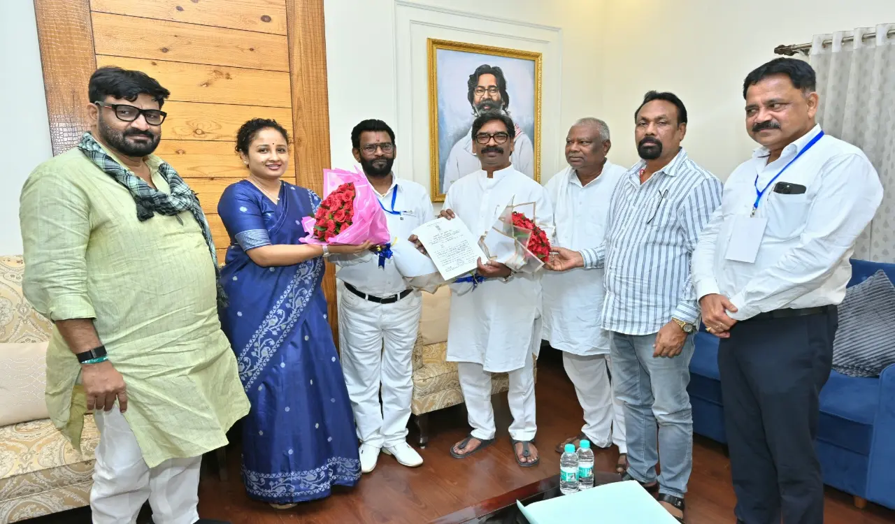 Rajya Sabha MP Baidyanath Ram paid a courtesy call on CM Hemant Soren.